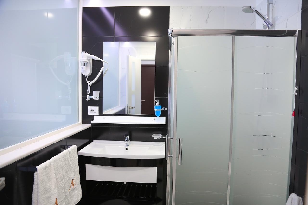 Nomelia Residence B&B Vlorë Extérieur photo