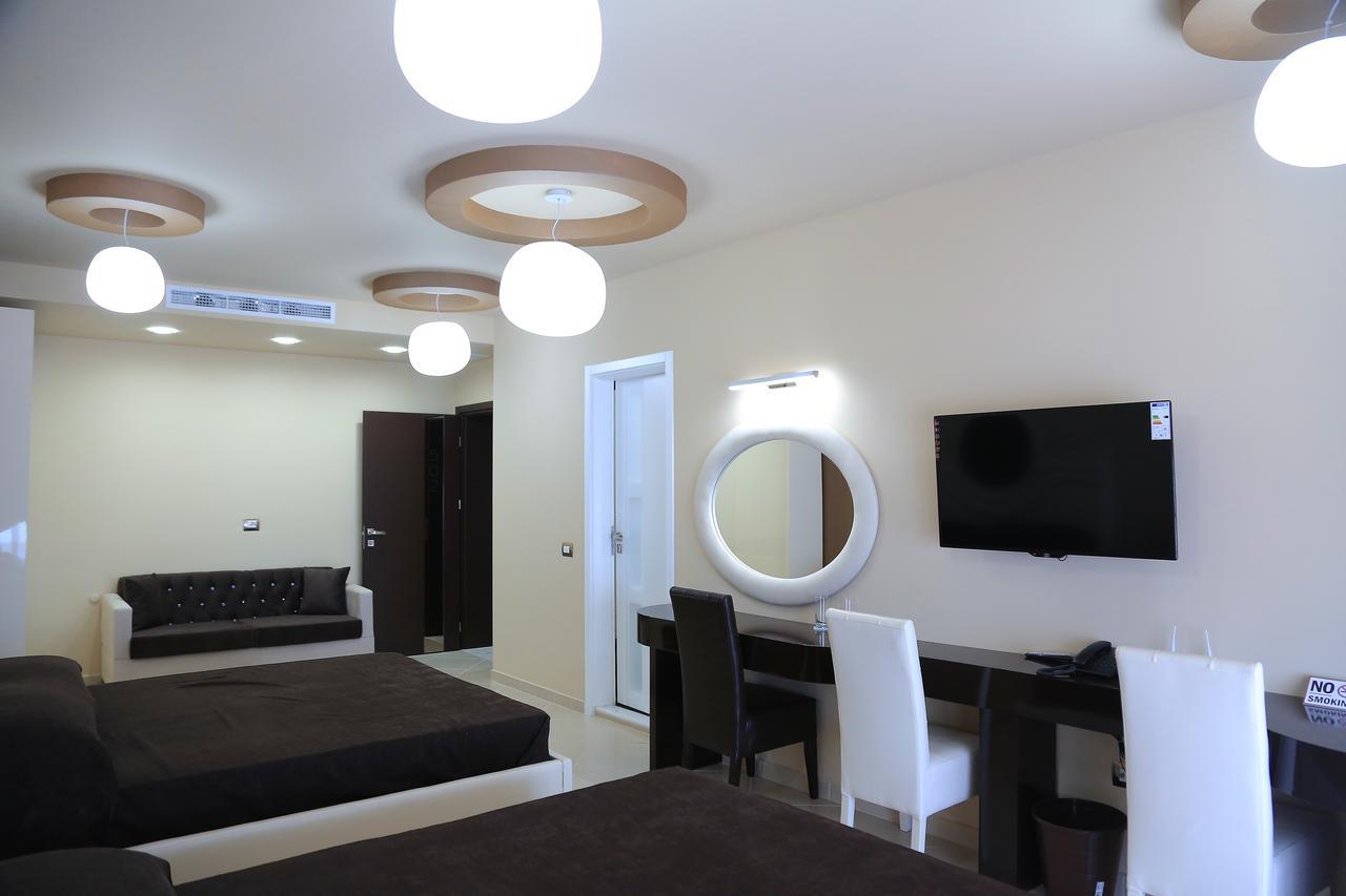 Nomelia Residence B&B Vlorë Extérieur photo