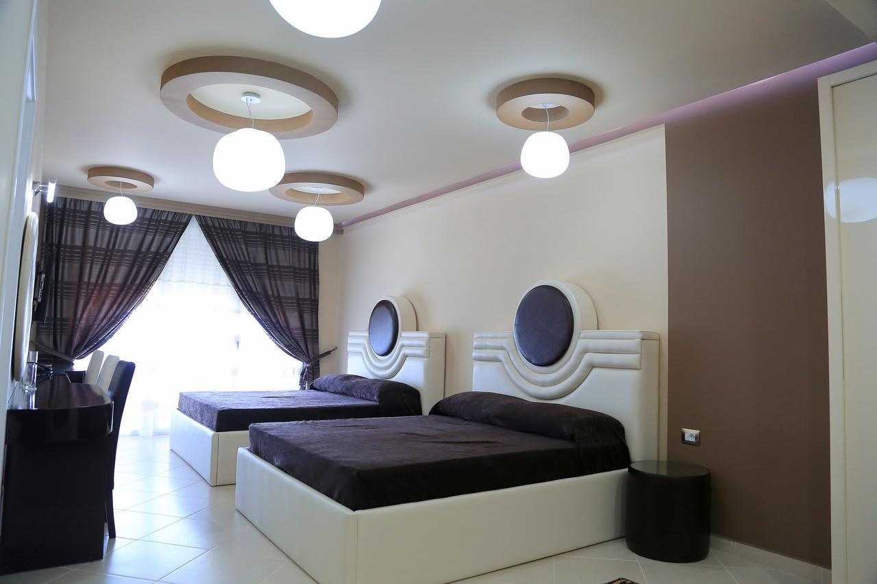 Nomelia Residence B&B Vlorë Extérieur photo
