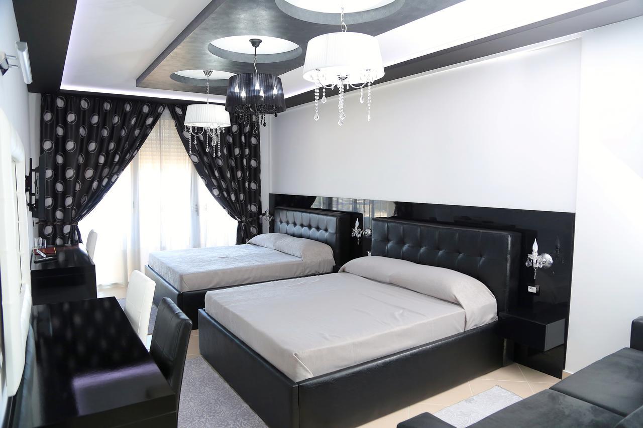 Nomelia Residence B&B Vlorë Extérieur photo