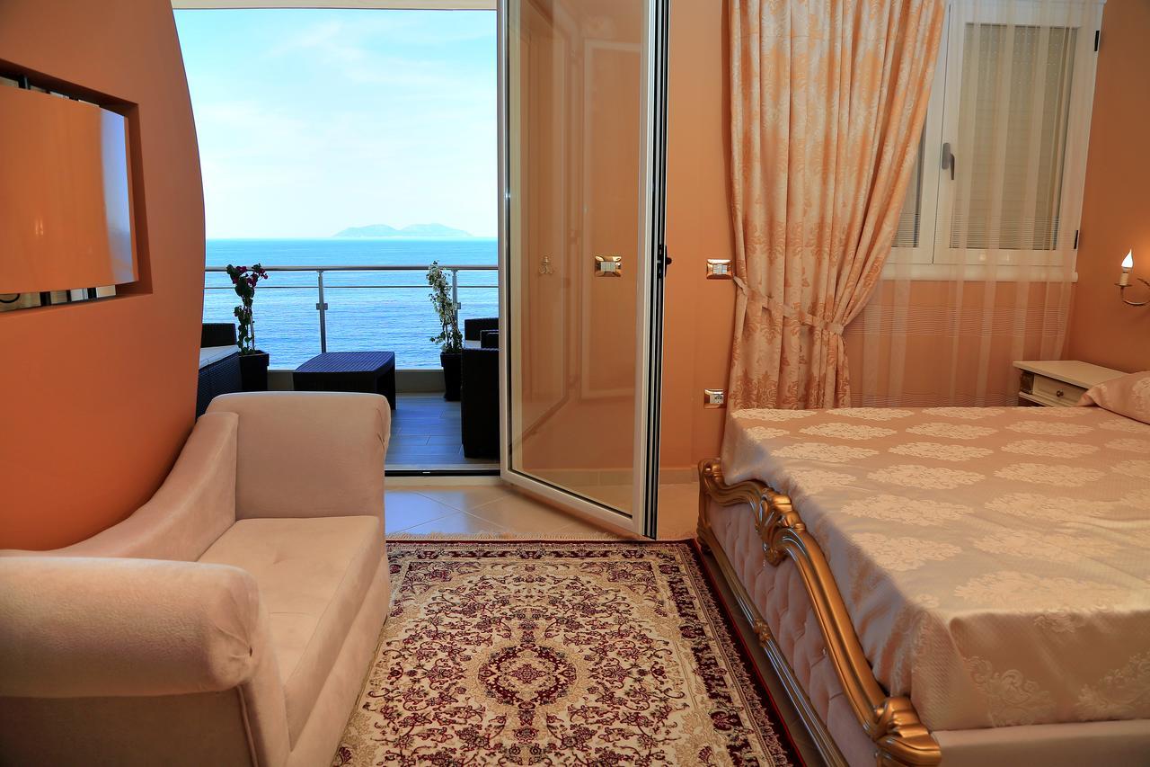 Nomelia Residence B&B Vlorë Extérieur photo