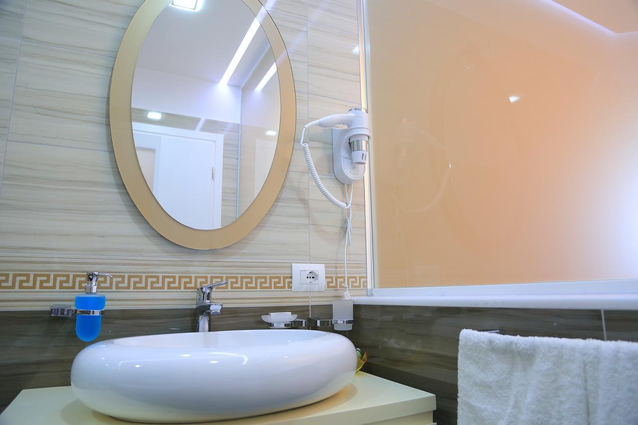 Nomelia Residence B&B Vlorë Extérieur photo