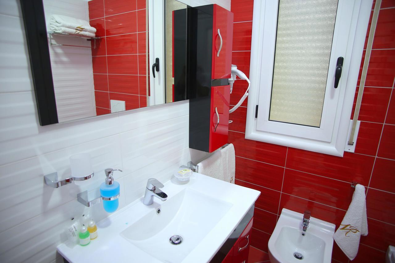 Nomelia Residence B&B Vlorë Extérieur photo