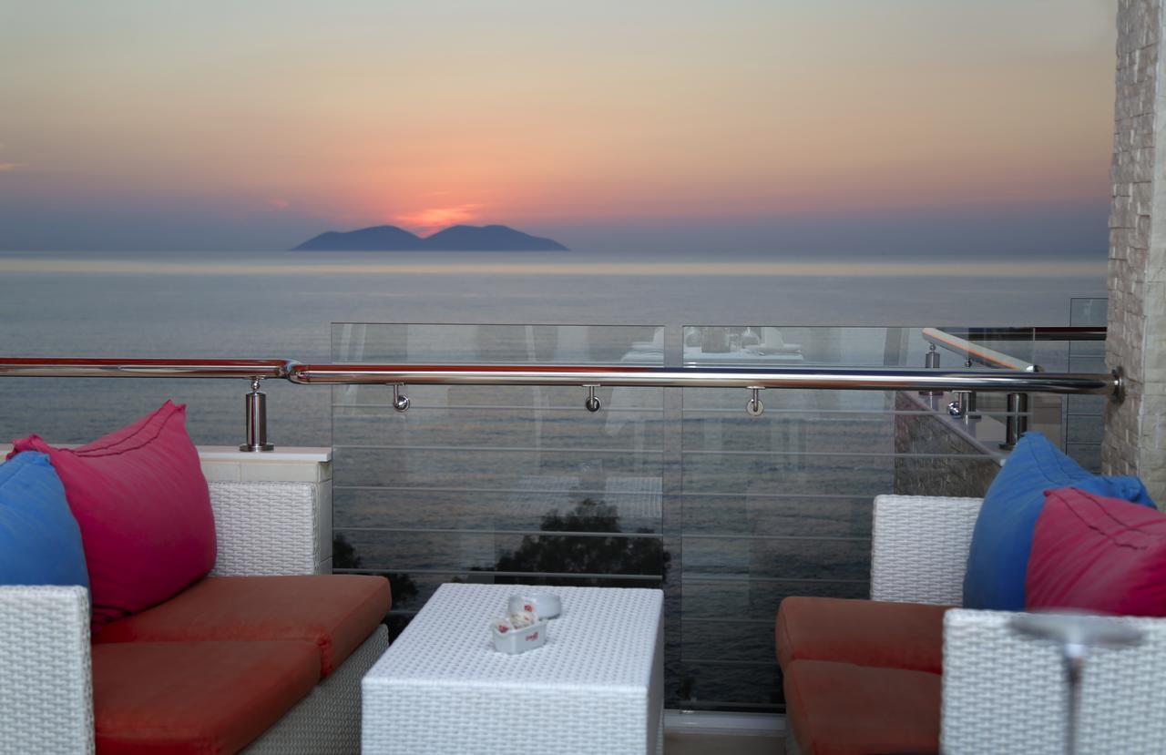 Nomelia Residence B&B Vlorë Extérieur photo